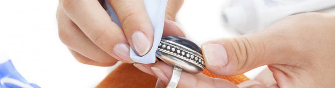 10 Weird Tricks for How to Polish Silver 10 Weird Tricks for How to Polish Silver